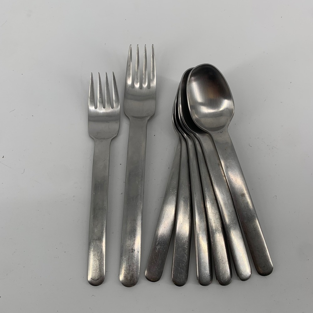 Retroneu 18/8 Stainless Steel Flatware Set‎ 8pc Forks Spoons Korea MCM - Picture 5 of 6